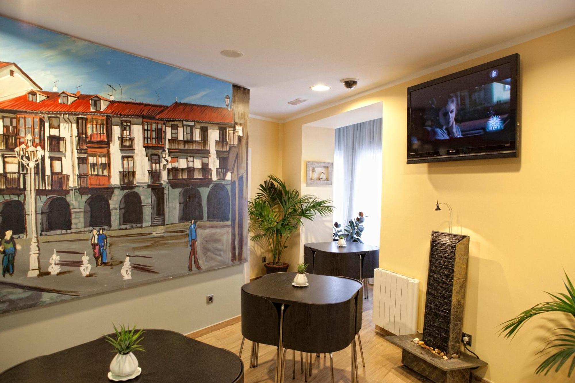 Pension Jade Кастро-Урдиалес Экстерьер фото