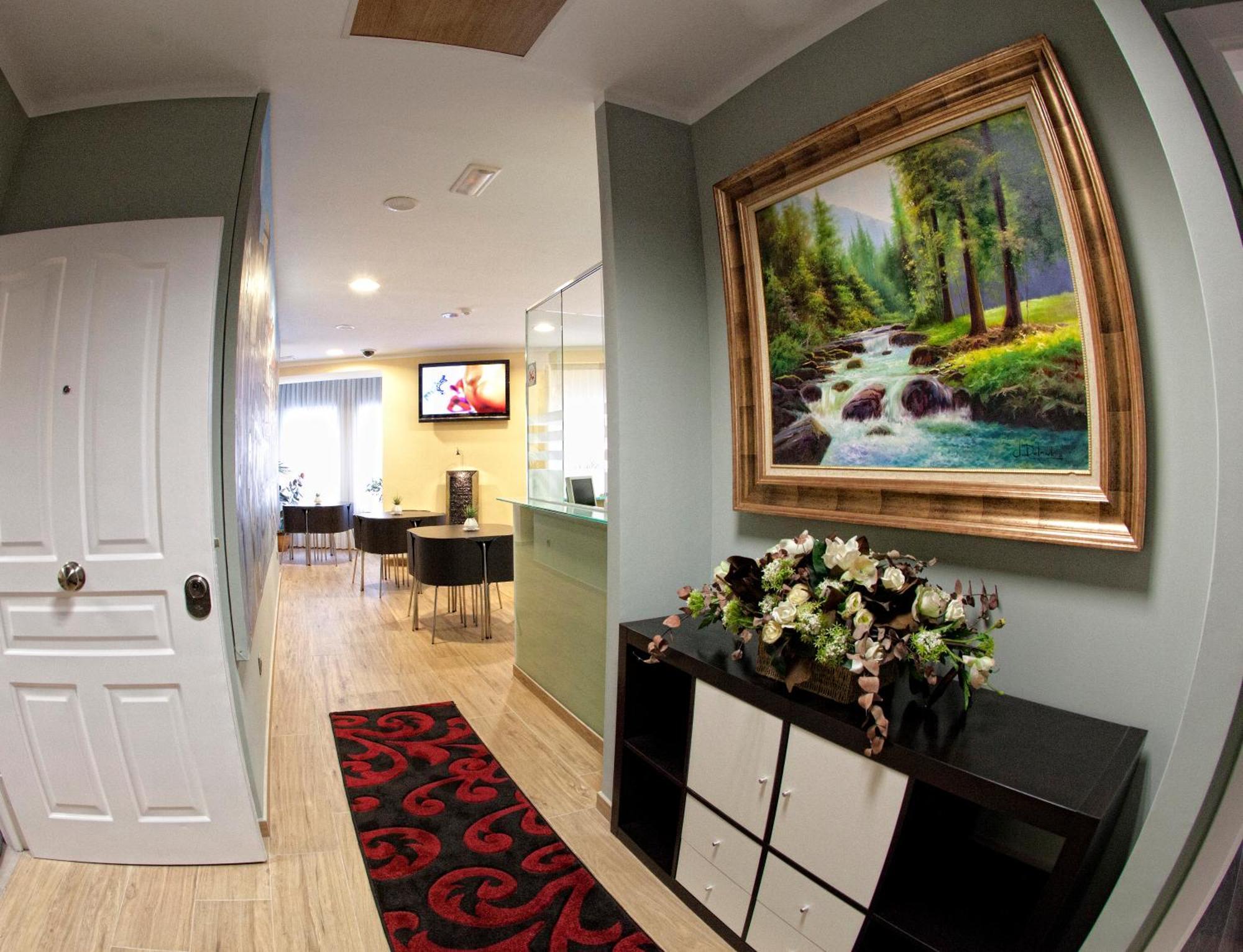 Pension Jade Кастро-Урдиалес Экстерьер фото
